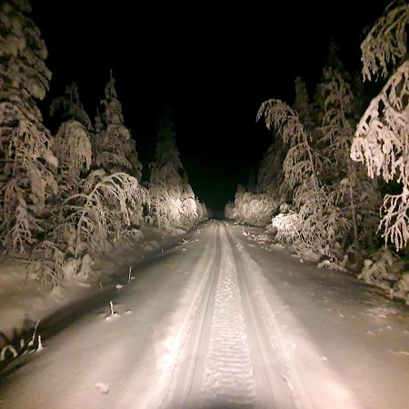 Majatalo Oravanpesae Lampsijärvi Exterior foto
