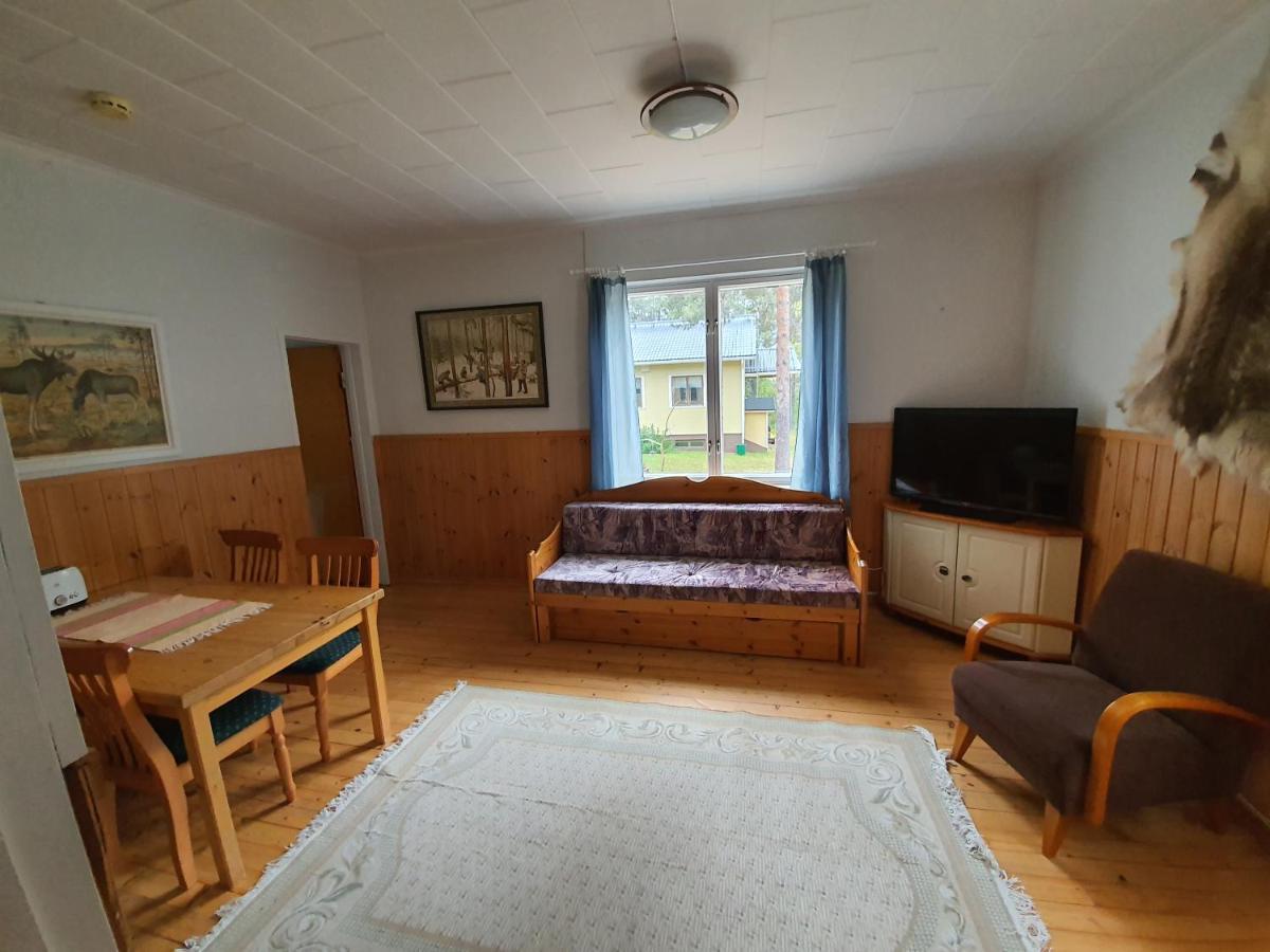 Majatalo Oravanpesae Lampsijärvi Exterior foto